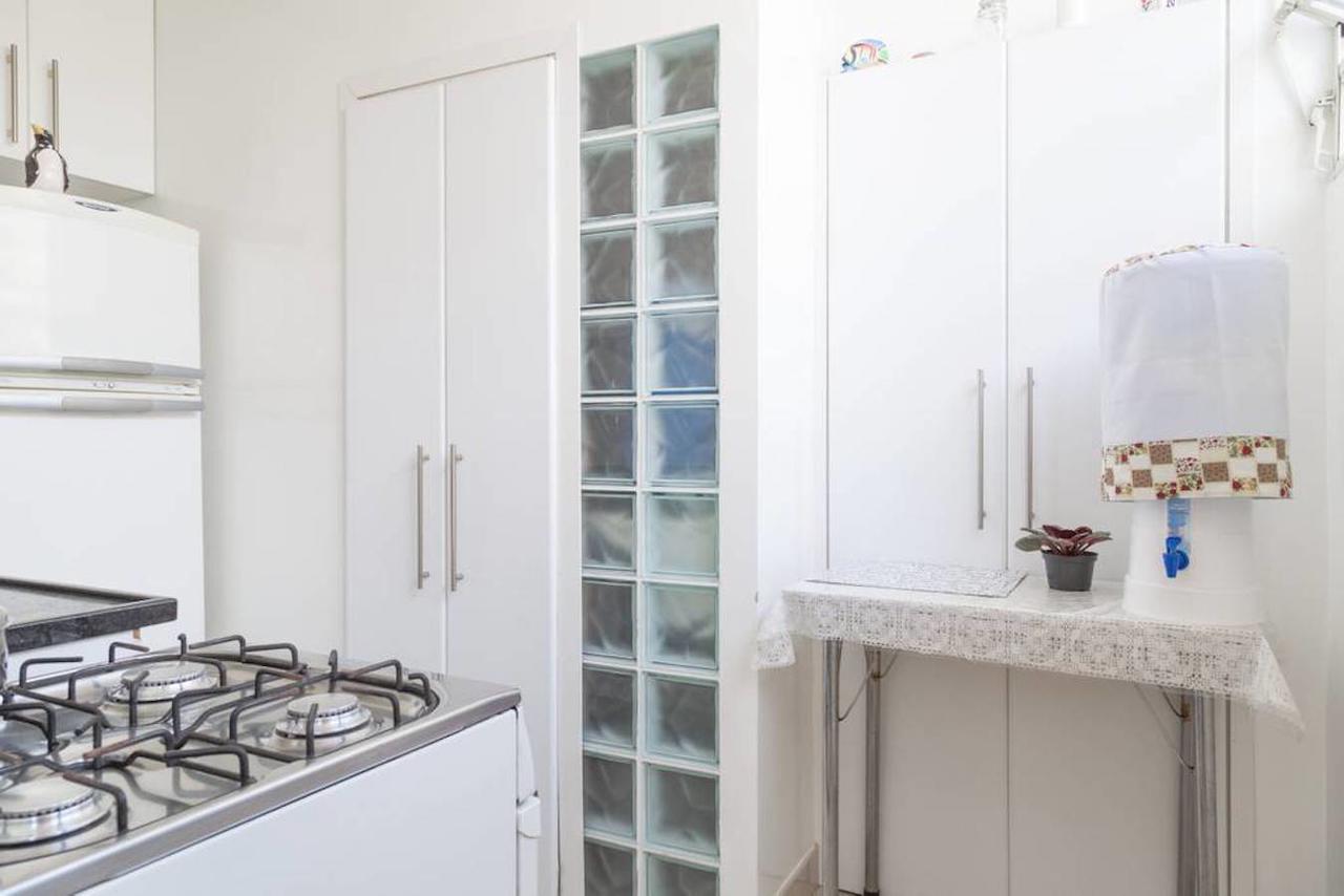 Homestay 2 - Avenida Carlos Gomes Porto Alegre Bagian luar foto